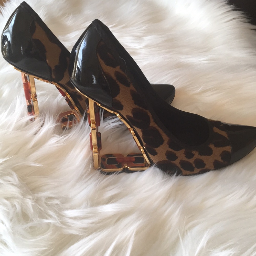 NWT Louis Vuitton Leopard Chain Shoes-Very Rare